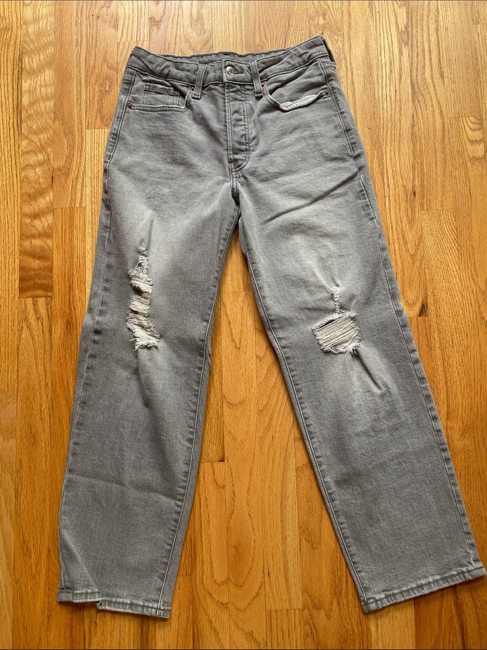 Old Navy Women's Gray Distressed O.G. Loose Jeans